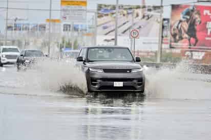 ¿Manejar con lluvia? Esto debes saber para evitar accidentes