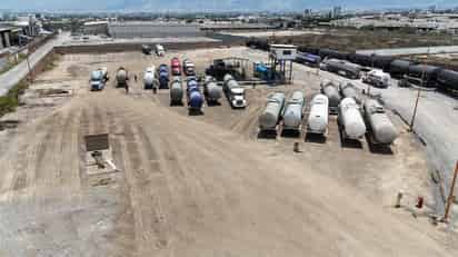 Aseguran en Saltillo dos millones de litros de huachicol; detienen a 11