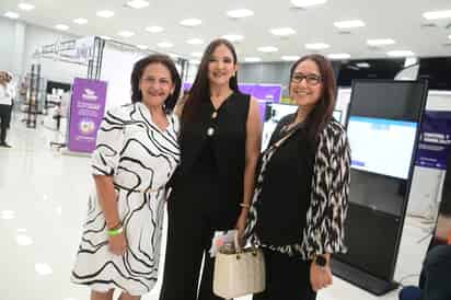 Elizabeth Arroyo, Edith Meléndez y Sandra Gallardo.