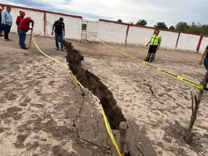 Socavones en Matamoros y Torreón afectan escuelas y vialidades tras intensas lluvias