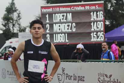 Ángel Iván López superó una lesión y recuperación, para encabezar el
pódio de los 110 metros con vallas, en categoría Sub 19. (Especial)