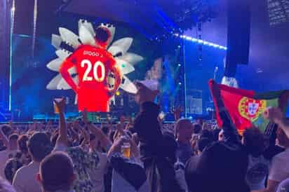 Oasis rinde emotivo homenaje a Diogo Jota ante 75 mil personas | VIDEOS