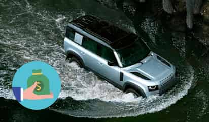 ¿Cuánto necesitas ganar para tener una Land Rover Defender especial para conducir en agua?