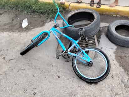 Menor de 9 años que viajaba en bicicleta fue arrollado por una camioneta en Gómez Palacio