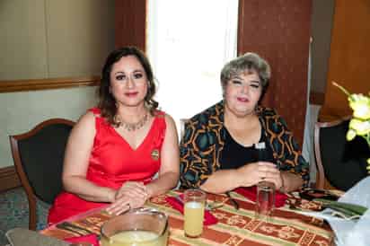 Laura Arrenquín y Dora Rivera.