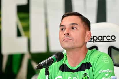 El estratega español, que hará su presentación en el futbol mexicano este sábado frente a Pumas, asegura que hay futbolistas que no han llegado porque no se sienten atraídos por el proyecto.