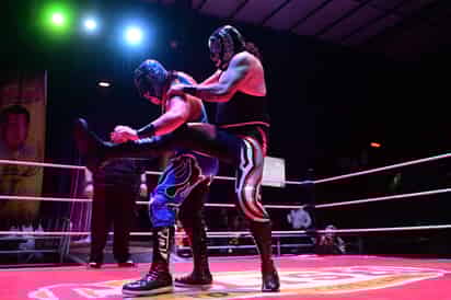 Otro sensacional jueves de lucha libre, se vivirá en la céntrica arena de
la avenida Allende, con una cartelera de alto voltaje. (Archivo)