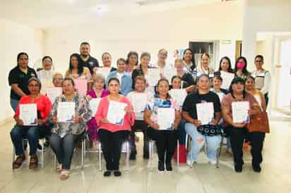 Concluyen capacitación 38 mujeres de Nueva California y Zaragoza Sur