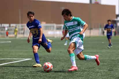 En la categoría Sub-19, los Guerreros derrotaron 2-0 a los Pumas en la cancha sintética del TSM, dentro de la fecha inaugural del torneo.
