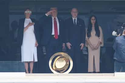 Trump encabeza la final del Mundial de Clubes junto al presidente de la FIFA