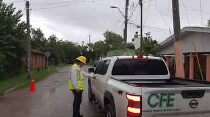 Caída de un cable de alta tensión de la CFE, deja sin energía a SIMAS y sin agua a Piedras Negras