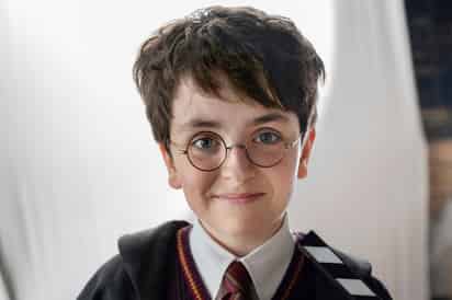 Personaje. La foto publicada por HBO muestra a Dominic McLaughlin como Harry Potter.