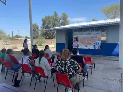 Acercan a las mujeres servicios de la Prodem al ejido La Luz de Gómez Palacio