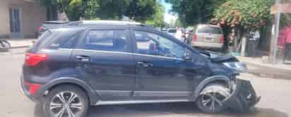 Conductora no respeta alto y provoca accidente en el Centro de Gómez Palacio