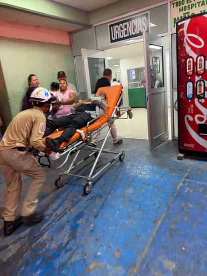 Se intoxica agente de la GN con materiales peligrosos en una volcadura