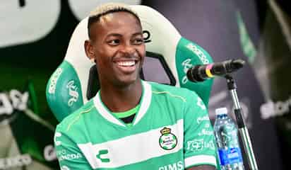 Presenta Santos a su más reciente fichaje, Kevin Palacios