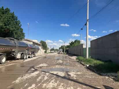 Empresarios exigen soluciones definitivas ante deterioro vial en sector industrial de Gómez Palacio