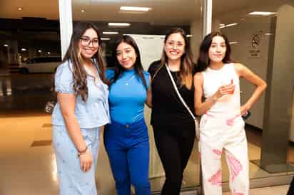Adriana Rivera, Karen Corona, Alejandra Castillo y Sofía Blanco.