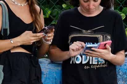 Que no te engañen, los datos de tu celular no son ilimitados