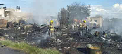 Incendio consume tres jacales en Villas San Agustín; se reportan pérdidas totales