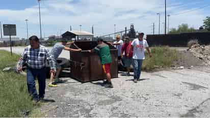 Obreros rechazan acatar orden judicial y refuerzan bloqueo en AHMSA