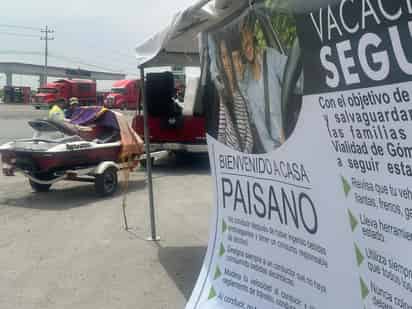 Instala Ayuntamiento de Gómez Palacio Módulo Paisano para brindar atención a turistas
