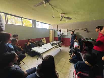 Capacitan a voluntarios y personal de Protección Civil de San Pedro