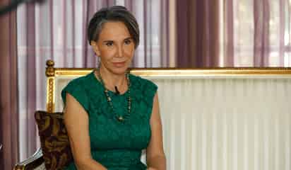 Critican a Florinda Meza por mostrar poemas de Chespirito