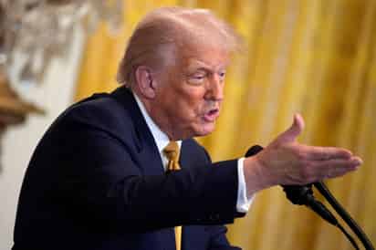 Trump ordena ampliar uso de tobilleras electrónicas a migrantes en libertad supervisada