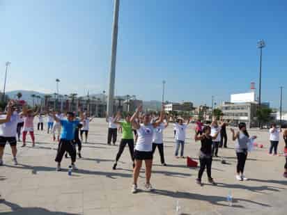 Musas invita a su Bailatón con Causa este jueves en la Plaza Mayor, en el marco del Día Naranja. (EL SIGLO DE TORREÓN)