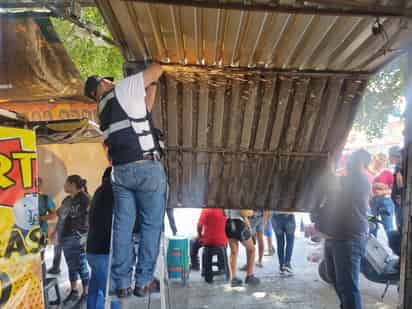 Torreón intensifica medidas contra comerciantes que no respetan banquetas ni reglamentos