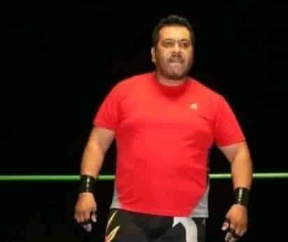 Lucha libre dominical en la Plaza de Toros Torreón