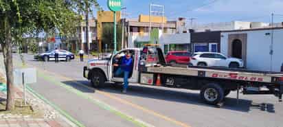 Auxilian autoridades municipales a turistas de Texas varados en Monclova