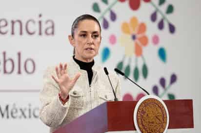 Sheinbaum pide a morenistas vivir con austeridad tras polémica por viajes al extranjero