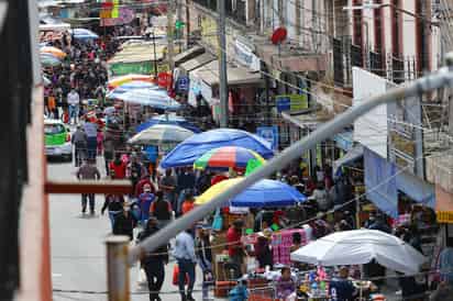 Informalidad alcanza a 33 millones de personas en México, es el punto más alto en 2025