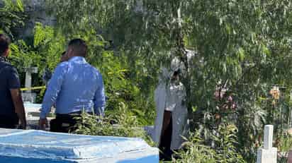Hombre acaba con su vida en un panteón; deja carta póstuma a la Santa Muerte
