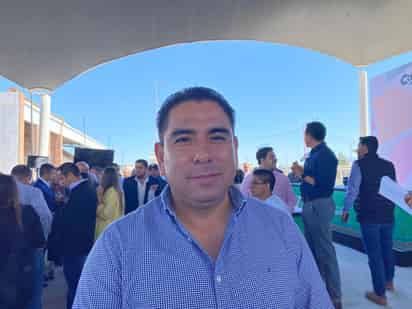 Imparten cursos de inglés a meseros en Saltillo para mejorar servicio