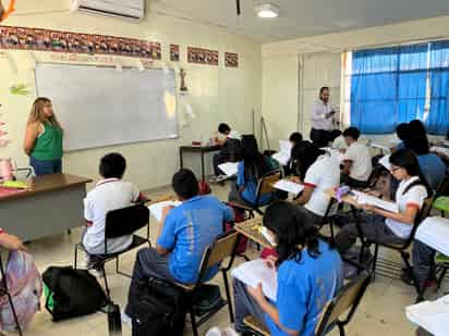 La Evaluación de Aprendizajes Durango 2025 se aplicó a 250 mil
alumnos de primaria y secundaria de la entidad. 