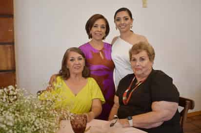 Fernanda, Carolina, Lupita, Alondra, Ingrid y Érika.