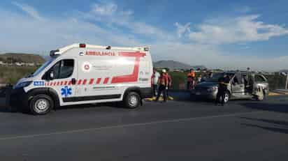 Dormita operador al volante e impacta camioneta