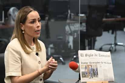 Verónica Martínez en El Lado B de la Noticia. EL SIGLO DE TORREÓN / Azul Contreras