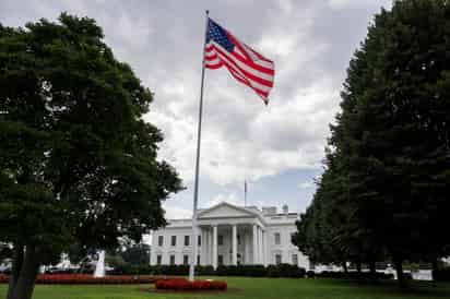 Casa Blanca reconoce debilidad en cifras de empleo de julio