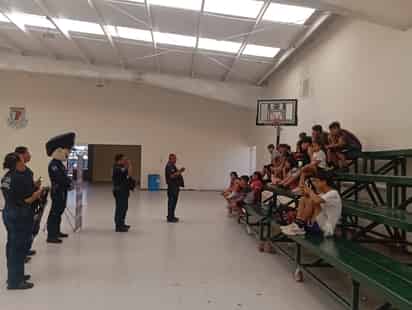 Elementos de la DSPM de San Pedro comparten 'habilidades para la vida'