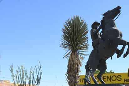 Torreón: Monumento del 'Caballito' vuelve a ser reubicado