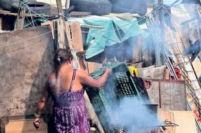 Salen de pobreza 17.2 millones de personas en México