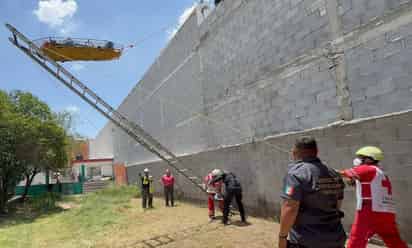 Se electrocuta joven mientras realizaba trabajos de impermeabilización en Saltillo