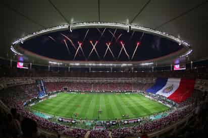 La casa de las Chivas, que será sede mundialista en 2026, fue foco de atención el pasado sábado por las riñas que se suscitaron en las tribunas del inmueble, mismas donde fue agredido el hermano del delantero Ángel Zaldívar, del FC Juárez, quien se quejó de la seguridad.