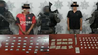 Elementos del GRT detiene a dos hombres por posesión de narcóticos