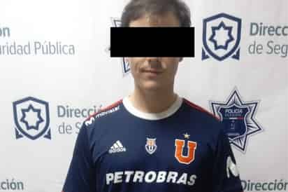 Policía Municipal de Torreón detiene a joven por cohecho en Residencial Senderos