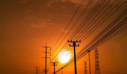 Postes de luz (CORTESÍA)